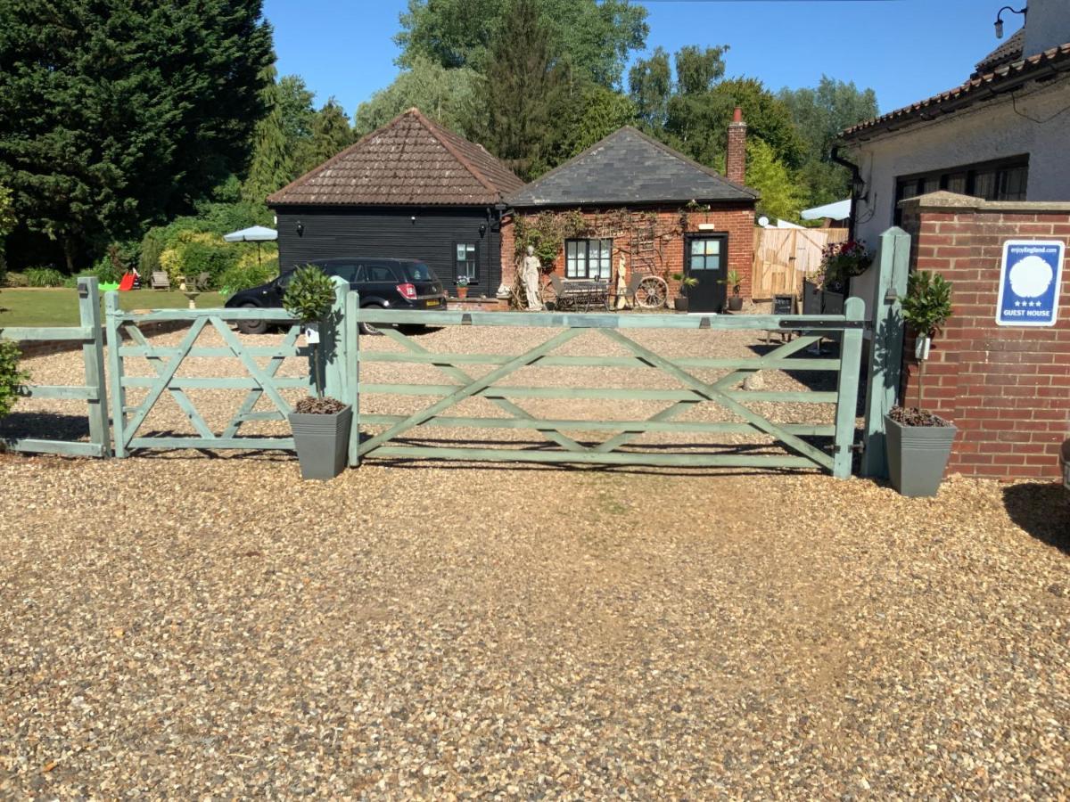 The Bridge Guest House Coltishall ภายนอก รูปภาพ
