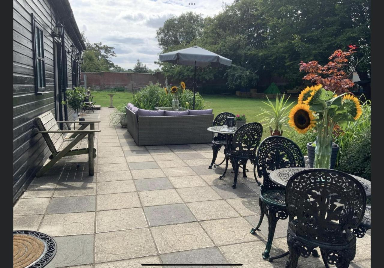 The Bridge Guest House Coltishall ภายนอก รูปภาพ