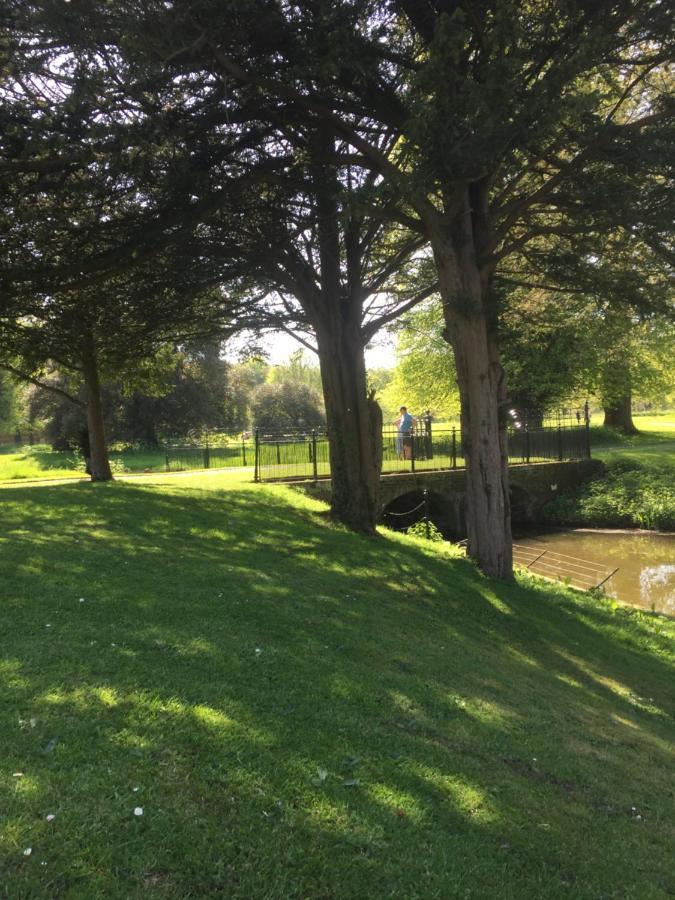 The Bridge Guest House Coltishall ภายนอก รูปภาพ